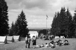 Thurner: ungarisches Pfadfinderlager im Schwarzwald, Spielwiese
