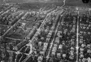 Dresden-Südvorstadt. Schweizer Viertel zwischen Bayreuther und Altenzeller Straße. Luftbild-Schrägaufnahme von Südost