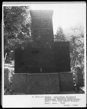 Grabstein des Babette Dinkelmann (gestorben 1916) und Adolf Dinkelmann (gestorben 1939)