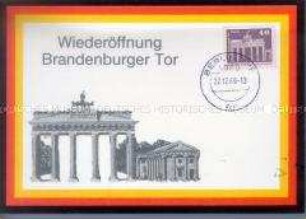 Postkarte mit Sonderstempel und Sonderbriefmarke zur Wiederöffnung des Brandenburger Tores