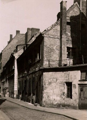 Berlin-Mitte. Ansicht des letzten Bullenwinkels. Sackgasse Waisenstraße Ecke Parochialstraße