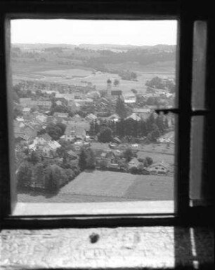 Erling: Kloster, Blick auf Erling, mit Fensterrahmen