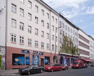 Mietshaus & Fabrikgebäude & Stall; Berlin, Friedrichshain-Kreuzberg