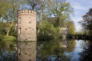 Schloss Bladenhorst — Wehrturm