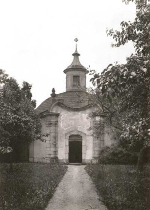 Ossegg (heute Osek / Tschechien). Kapelle im Klostergarten