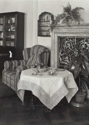 Tischdecke : Sitzplatz am Kamin im Wohnzimmer der Fotografin