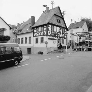 Altes Rathaus; Walluf, Marktstraße 18