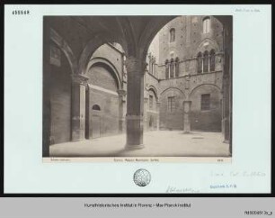 Palazzo Pubblico, Palazzo Comunale, Hof, Siena