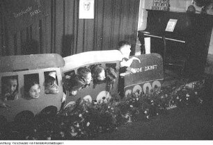 Kindergarten der Landespolizei, Weihnachtsfeier, Dezember 1950