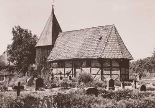 Bennin, Dorfkirche, Ansicht von Südosten