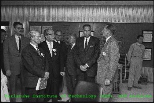 Besuch von Prof. Glenn Theodor Seaborg (Nobelpreisträger und Präsident der United States Atomic Energy Commission (USAEC)) am Kernforschungszentrum Karlsruhe (KfK)