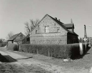 Bad Muskau-Berg, Weinbergweg 2, Gehöft, um 1906, Straßenansicht