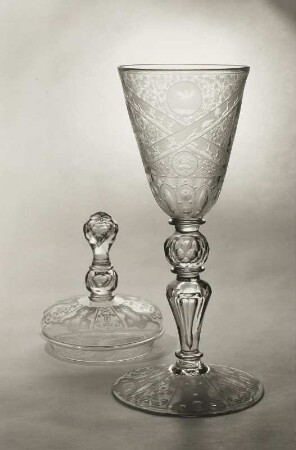 Deckelpokal mit Jagdszenen