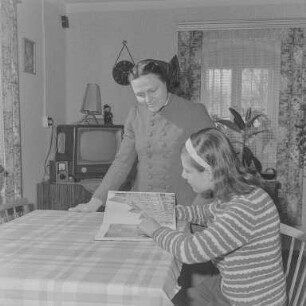 Panschwitz: Mutter und Tochter : Familienportrait