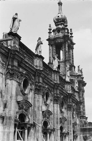 Dresden-Altstadt. Hofkirche (1739-1755, G. Chiaveri), teilweise eingerüstet