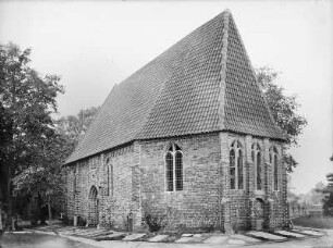 Güstrow, Gertrudenplatz 1. Gertrudenkapelle (1401/1500). Ansicht von Südosten (vor der Restaurierung)