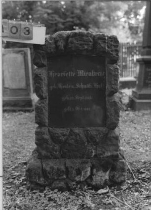 Grabstein 103 [Hahn S. 153 Grab-Nr. 824]
