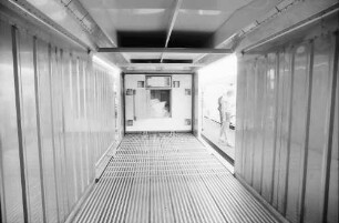 Weil: Inneres des Waggons mit Eisbehälter