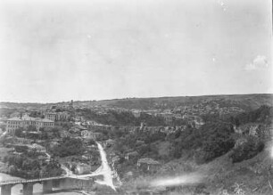 Stadtansicht : Bulgarien. Weliko Tarnowo. Blick vom Zarevez-Hügel auf die Stadt