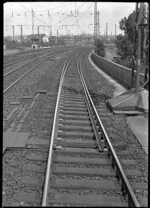 Bad Cannstatt, Bf, Weichenstraße und Gleise bei Neckarbrücke (für Vermessungsamt)