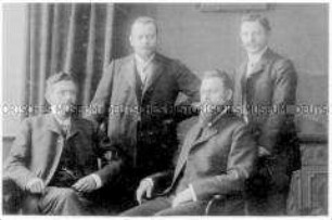 Gruppenfoto der vier Brüder Böttcher (Repro) - Familienkonvolut