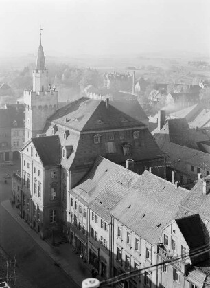 Rathaus in Löbau : Löbau. Blick vom Turm der Nikolaikirche über die Nicolaistraße auf das Rathaus (1711)