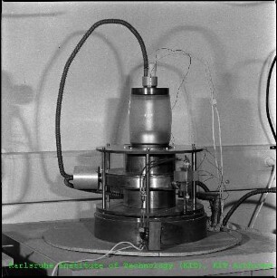 Neutronenröhre der Karlsruher Ring-Ionen-Neutronenquelle (KARIN) des Instituts für Angewandte Kernphysik (IAK)