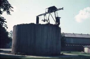 Fotografie: Gülle- und Entmistungstechnik, Güllebehälter, Festmist, Greiferanlage