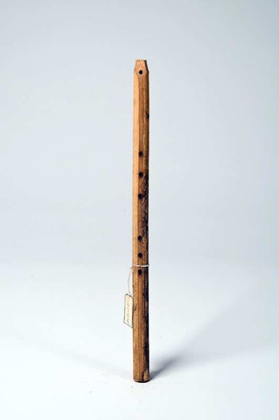 Open outer flute with finger holes