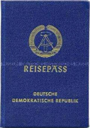Reisepass der DDR mit einem Dienstvisum aus dem Jahr 1976