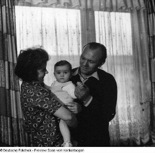 Familienbild Renate Schulz; Klein, Fr. Koserok FDGB