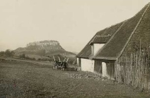 Pfaffendorf-Königstein. Scheune. Blick zum Königstein