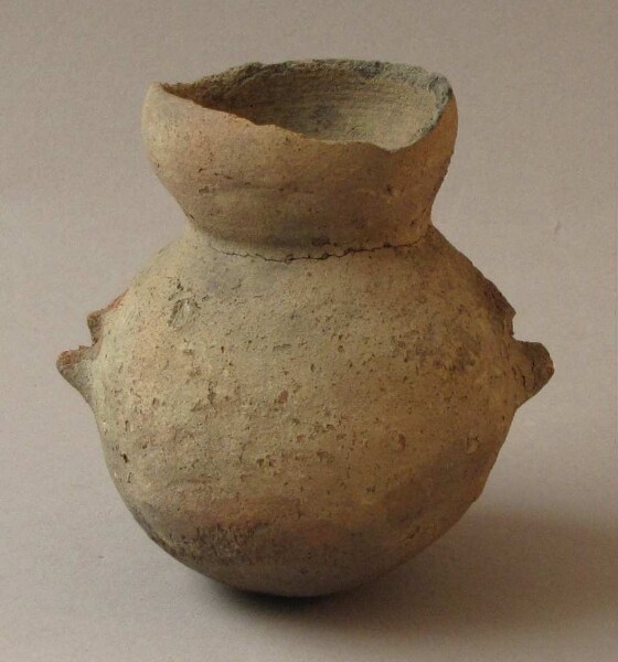 Clay vessel