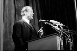 22. Tagung 1972 Mediziner; Eröffnung, Sitzreihen: 1. Reihe: Willy Brandt Festansprache