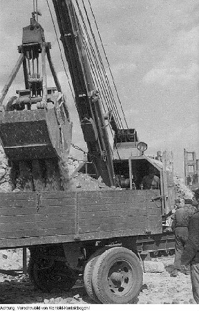 Dresden, Grunaer Straße. Wohnblocks, Baubeginn, Juni 1951