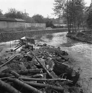 Hochwasserschäden in Freital-Hainsberg (wahrscheinlich bei Hochwasser der Wilden Weißeritz)