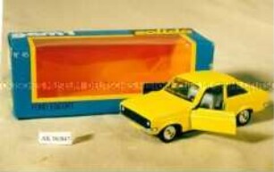 Spielzeugauto: Ford Escort in Originalverpackung