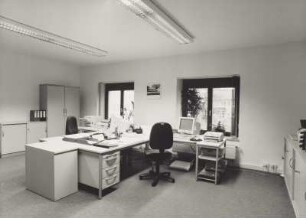 Sächsische Landesbibliothek - Staats- und Universitätsbibliothek Dresden. Außenstelle Deutsche Fotothek. 2. Obergeschoss. Dienstzimmer für Sekretariat und Rechnungsstelle : Dresden-Neustadt, Bautzner Straße 19. Sächsische Landesbibliothek - Staats- und Universitätsbibliothek Dresden. Außenstelle Deutsche Fotothek. 2. Obergeschoss. Dienstzimmer für Sekretariat und Rechnungsstelle