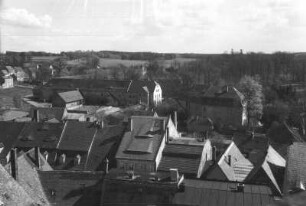 Pulsnitz, Ortsansicht : Blick vom Kirchturm auf das Rittergut, die Försterei und das Schloß