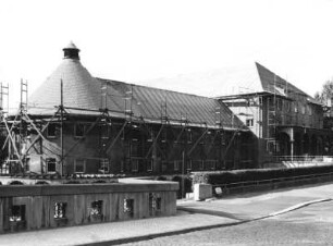 Döbeln, Rosa-Luxemburg-Straße 11. Stadtbad (1934-1936; W. Retzlaff). Straßenansicht