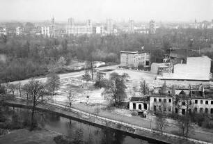 Berlin: Blick vom Hiltonhotel auf Rauchstraße und Tiergarten