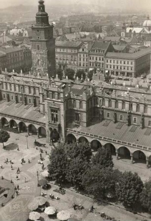 Kraków (Polen). Tuchhallen, vom Turm der Marienkirche gesehen