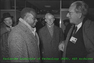 Besuch von Alphonse Massemba-Débat (Ministerpräsident der Republik Kongo) am Kernforschungszentrum Karlsruhe (KfK)