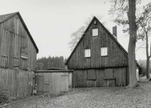 Raun, Bauernhof : Bad Brambach, Raun. Bauernhof. Hofeingang und Wohnstallhaus. Straßenansicht