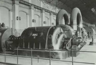 Hirschfelde, Großkraftwerk : Hirschfelde, Großkraftwerk. Maschinenhaus. (Maschinenhalle) 20.000 kW - Generator
