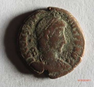 Römische Münze, Nominal Maiorina, Prägeherr Constantius II., Prägeort Rom, Original