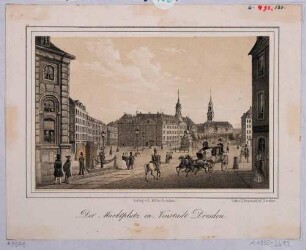 Dresden, der Neustädter Markt nach Norden, Blick von der Brücke an der Neustädter Wache (Blockhaus) auf das Reiterstandbild August des Starken (Goldener Reiter) und die Hauptstraße