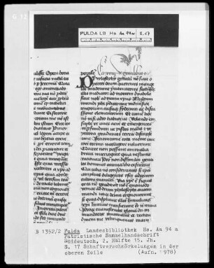 Patristische Sammelhandschrift — Initiale C, Folio 17 recto