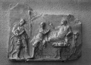 Weiherelief für Dionysos mit Gelageszene