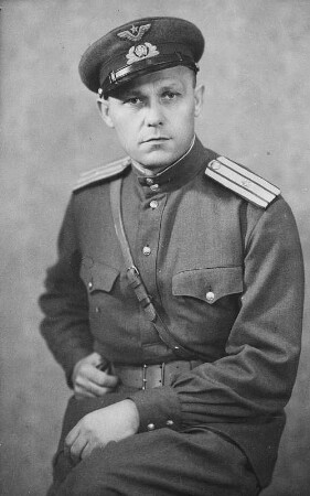 Porträt eines Offiziers der Roten Armee : Porträt eines Offiziers der Roten Armee